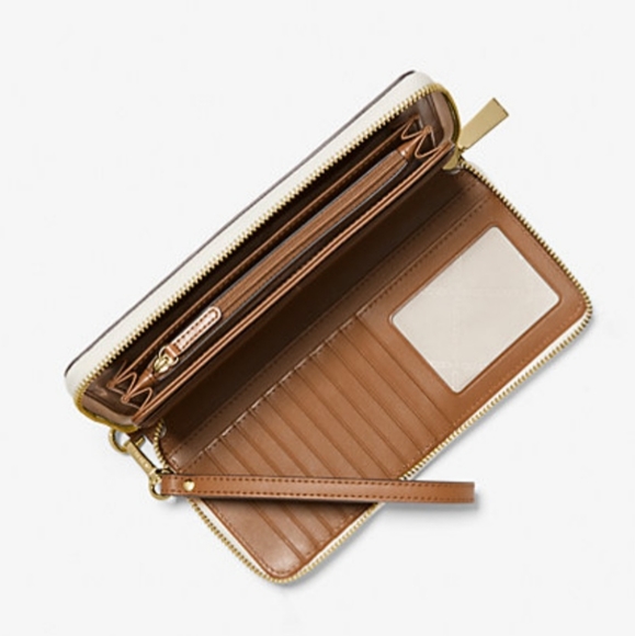 Michael Kors Jet Set Travel Large Continental Wallet, Vanilla - Picture 2 of 8